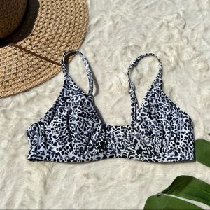 Athleta Animal Print Underwire Bikini Top